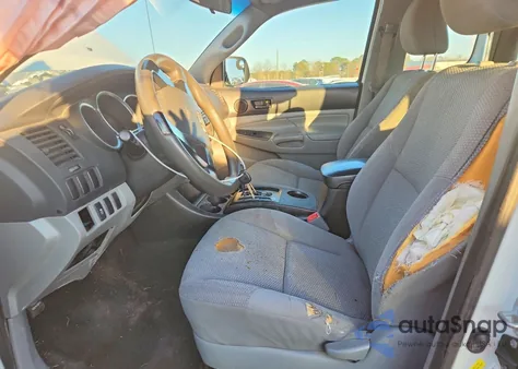 2014 Toyota Tacoma Prerunner Access Cab z USA, uszkodzony, nr VIN 5TFTU4GN1EX052049